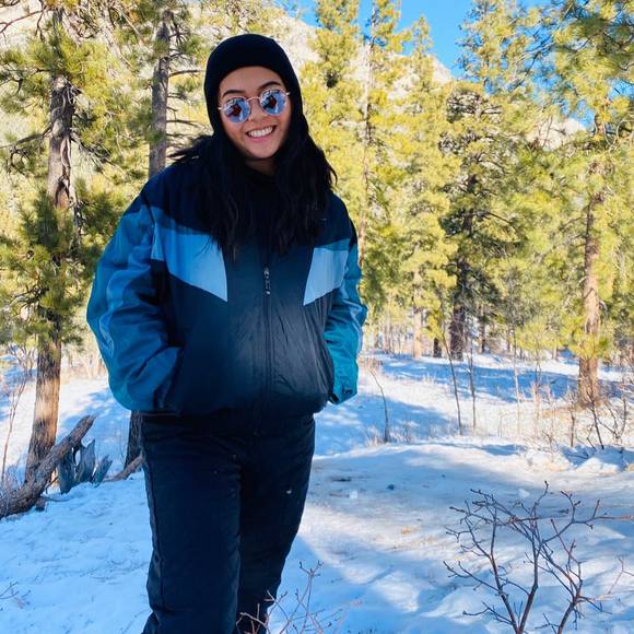 Meet your Posher, Taylor - Picture 1 of 1